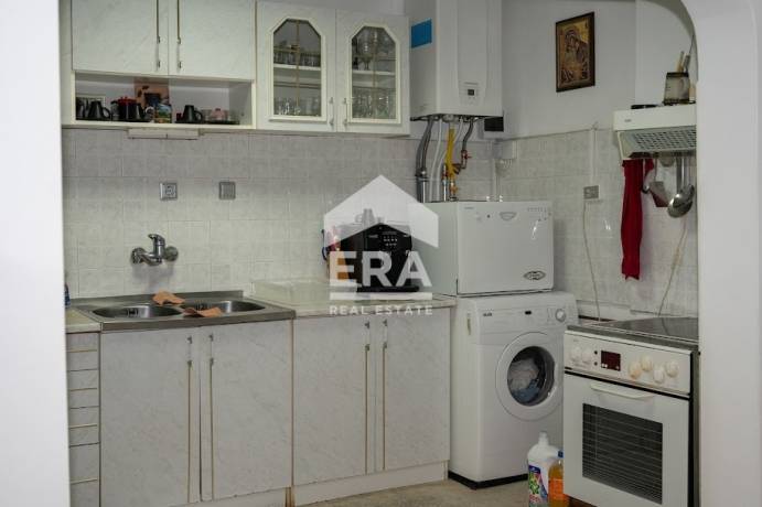 Къща за продажба в кв. Овчарски, Хасково
