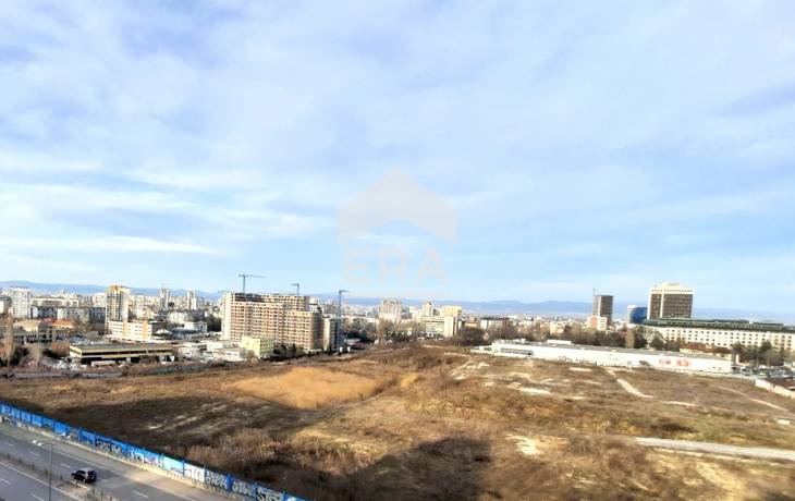 ERA Фамилия продава мезонет ново строителство с панорама в кв. Лагера