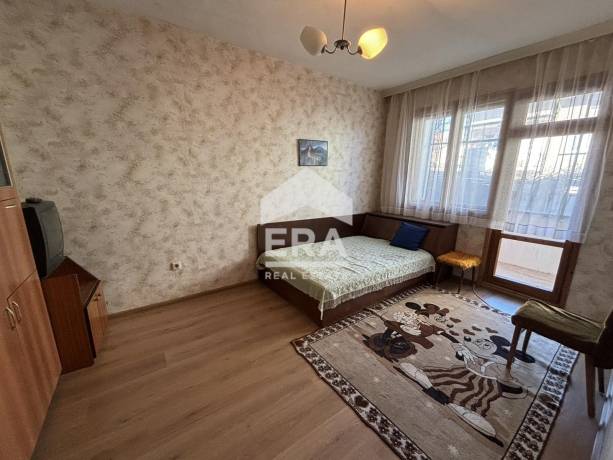 Многостаен апартамент за продажба в кв. Промишлена зона – Изток, Хасково