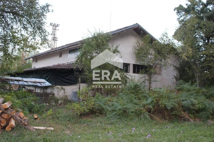 ЕКСКЛУЗИВНО !!! ЕРА ОСЪМ предлага за продажба имот с красива гледка в град Априлци!