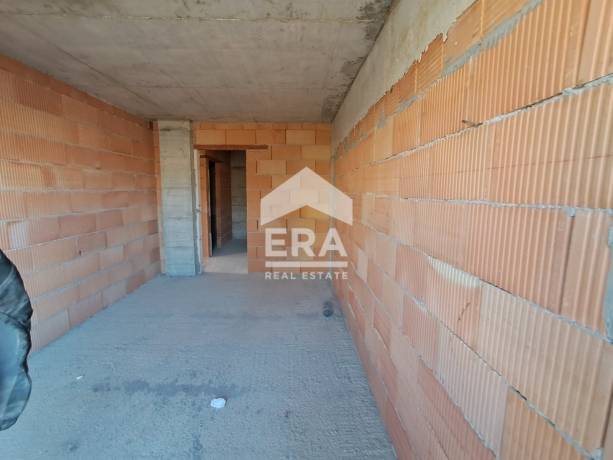Тристаен апартамент за продажба, в новострояща се луксозна сграда с Акт 14, жк Кайсиева градина, Варна, до Хипермаркет Алати