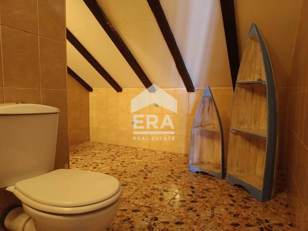 Къща за продажба в с. Кошарица, област Бургас