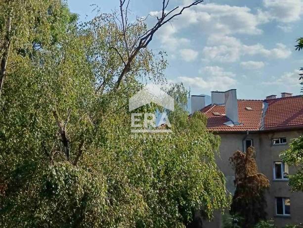 Просторен, тристаен апартамент в престижния квартал Лозенец
