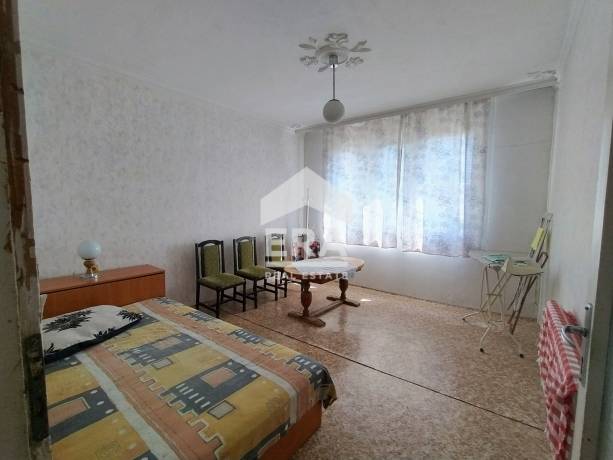 Тристаен апартамент за продажба в кв. Възрожденци, Кърджали