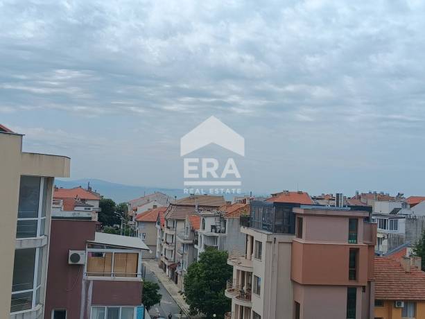 Двустаен апартамент за продажба в Стария град, Поморие