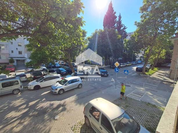 Двустаен апартамент под наем в кв. ЛК Тракия, Варна
