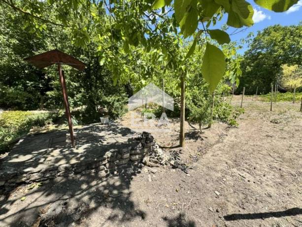 Ексклузивен парцел с партиди за ток и вода за продажба с лице на главния път за Балчик, обл. Добрич