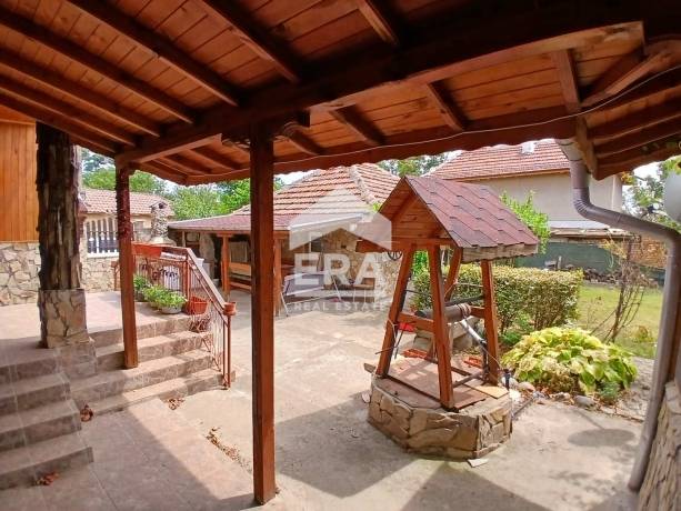 ЕКСКЛУЗИВНО! ЕРА ПЛЕВЕН СИТИ предлага атрактивна къща за продажба в с. Бреница