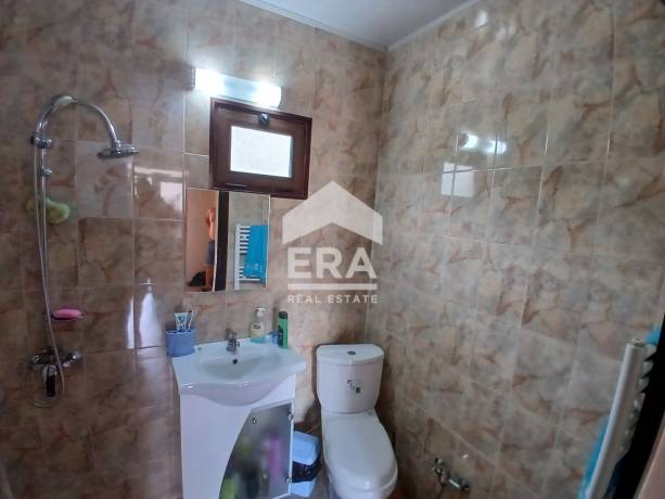 ЕКСКЛУЗИВНО! ЕРА ПЛЕВЕН СИТИ предлага атрактивна къща за продажба в с. Бреница