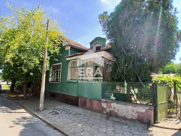ЕКСКЛУЗИВНО! ЕРА ПЛЕВЕН СИТИ предлага за продажба къща в китното село Ъглен