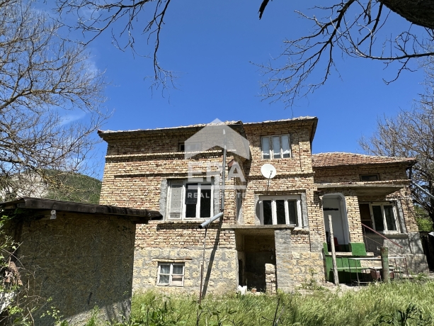 Къща за продажба в с. Невша, област Варна