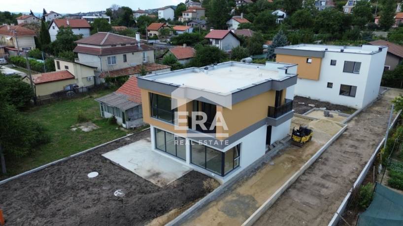 Двуетажна новострояща се къща за продажба, в м-т Манастирски рид, Варна