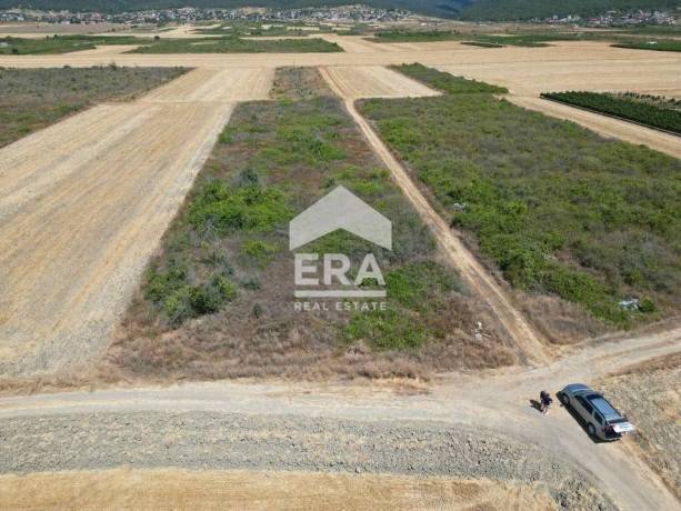 Парцел за продажба в с. Кошарица, област Бургас