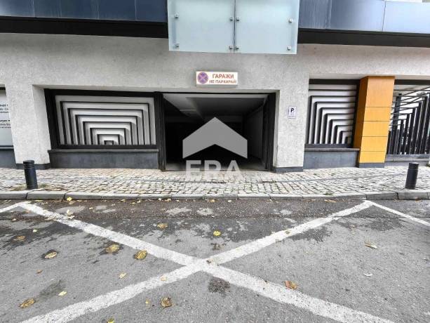 Закрито паркомясто под наем в Център, Русе