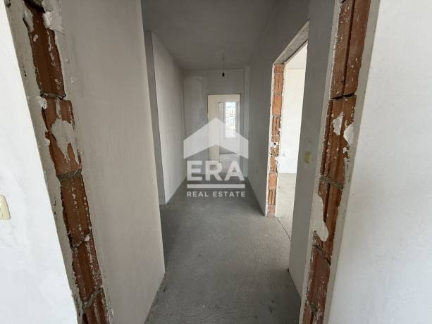 Многостаен апартамент за продажба в кв. Левски 1, Варна