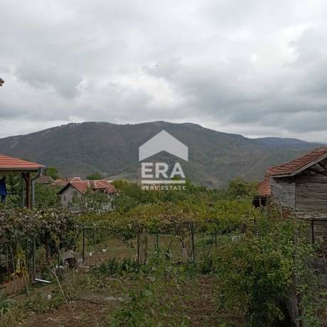 Къща за продажба в с. Дружево, област София