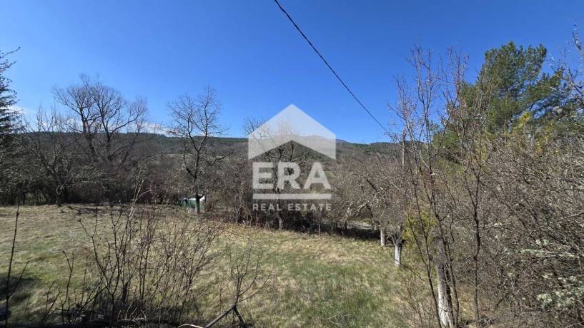ЕРА Надежда продава къща в с. Долна Секирна, гр. Брезник