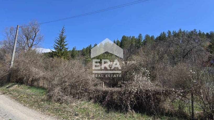 Къща за продажба в с. Долна Секирна, област Перник