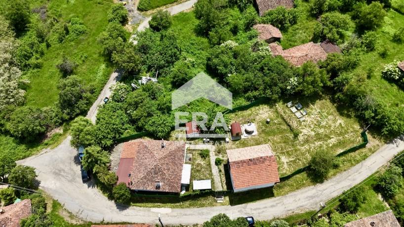Къща за продажба в с. Изгрев, област Сливен
