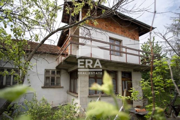 ЕКСКЛУЗИВНО! ЕРА ПЛЕВЕН СИТИ предлага къща за продажба в с. Еница