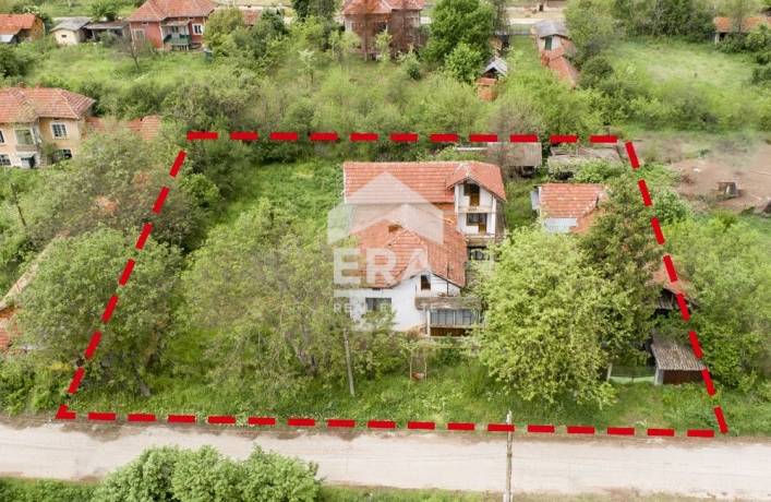 ЕКСКЛУЗИВНО! ЕРА ПЛЕВЕН СИТИ предлага къща за продажба в с. Еница