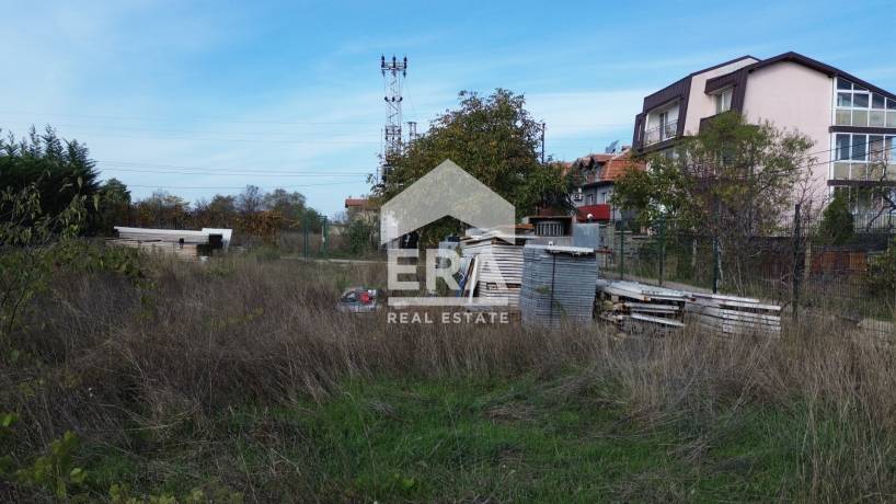 Урегулиран поземлен имот за продажба, с ПУП, ток и вода, в м-т Зеленика, Варна, на 50 м от главния път