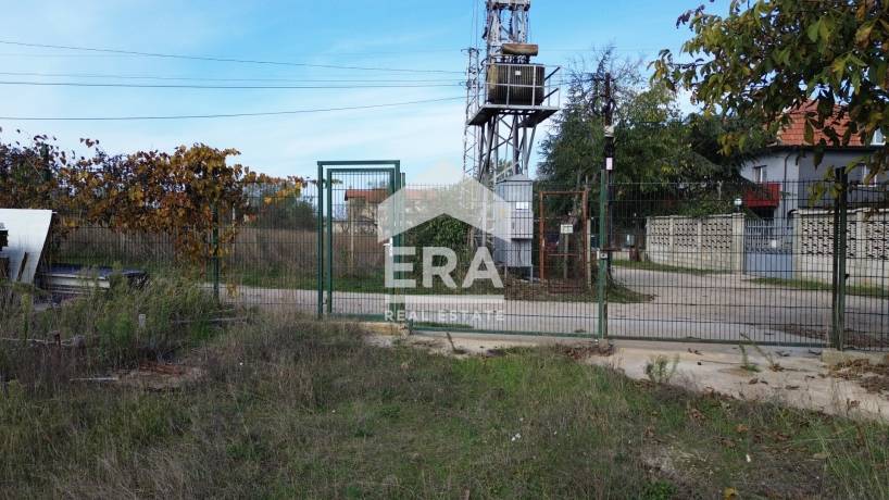 Урегулиран поземлен имот за продажба, с ПУП, ток и вода, в м-т Зеленика, Варна, на 50 м от главния път