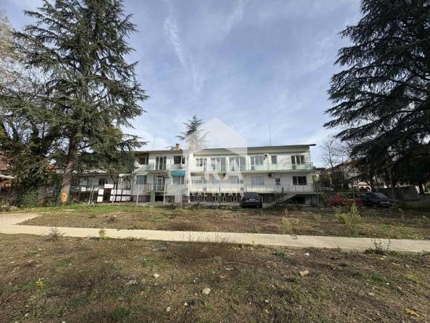 Продава се търговско помещение в гр. Кърджали