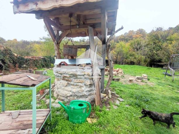 Къща за продажба в с. Златна ливада, област Стара Загора
