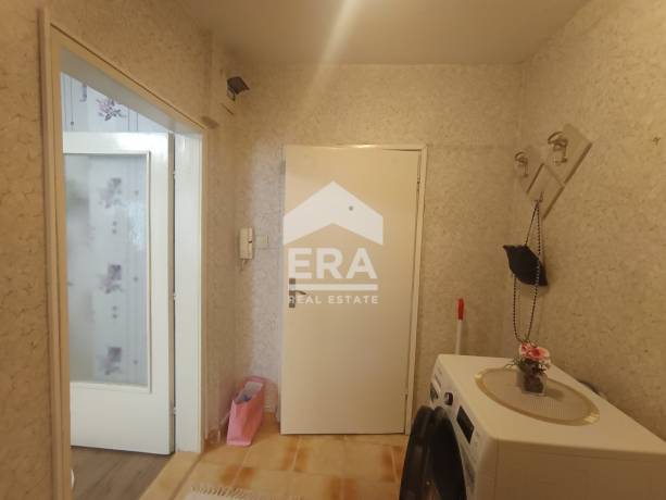Гарсониера на среден етаж в кв. "Владиславово" за продажба, с площ 41,56 кв.м