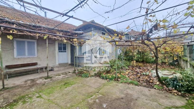 Къща за продажба в с. Нова Черна, област Силистра