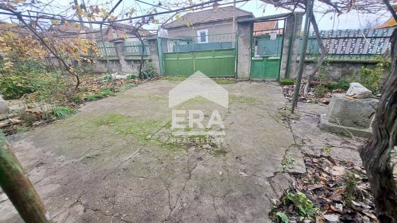 Къща за продажба в с. Нова Черна, област Силистра