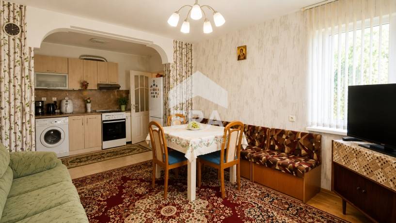 ЕКСКЛУЗИВНО! ЕРА ИмотиТе предлага за продажба МАСИВНА ТУХЛЕНА КЪЩА с двор в с. Бистра