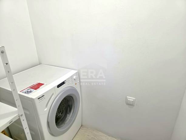 Двустаен апартамент за продажба в кв. Остромила, Пловдив