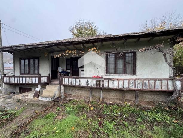 ЕКСКЛУЗИВНО! ЕРА Дръстър предлага за продажба къща в село Калипетрово!