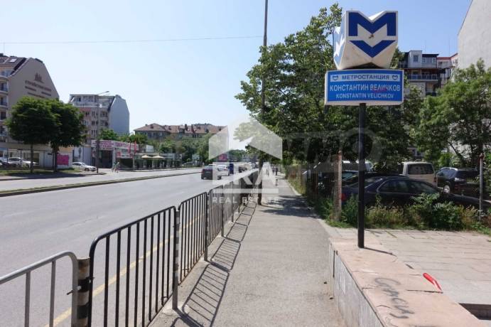 Ера Фамилия продава кокетен двустаен апартамент в кв. Илинден в близост до метростанция