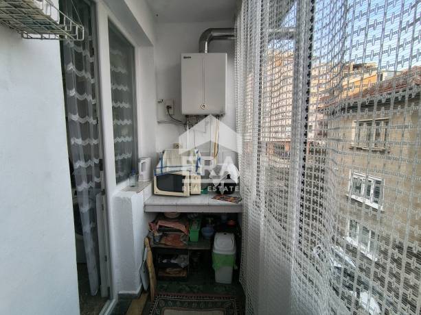 Четиристаен апартамент в кв. Акация