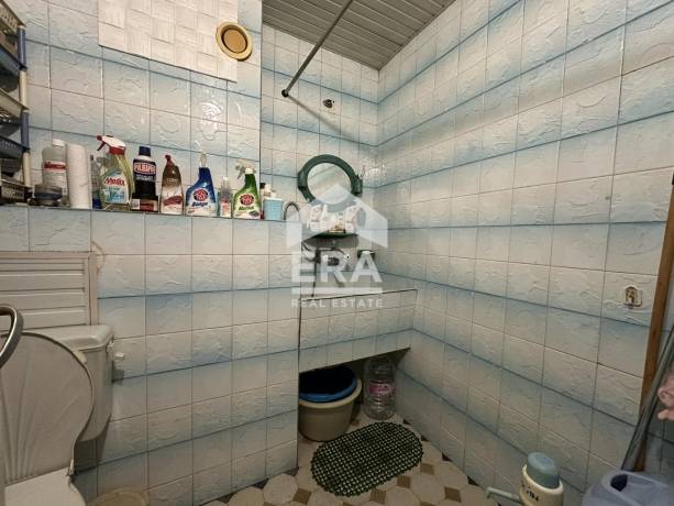 Тристаен апартамент в квартал ,,Любен Каравелов ,,