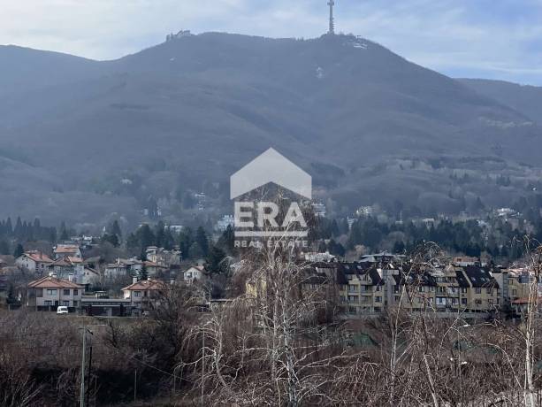 Ера Тера продава нов четиристаен апартамент № 15 в м. Гърдова глава.