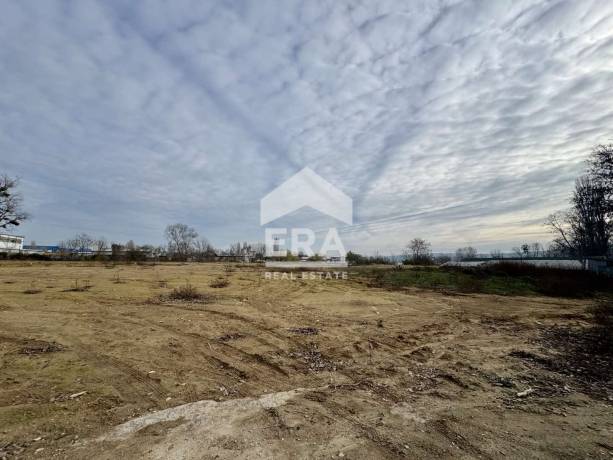 Промишлен парцел в ЗПЗ - гр. Варна, с ПУП, проект, разрешително за строеж и добър достъп