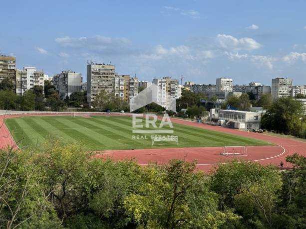 Четиристаен апартамент за продажба в кв. Младост 1, Варна