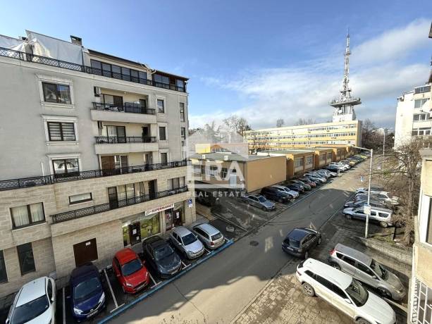Многостаен апартамент за продажба в кв. Братя Миладинови, Бургас