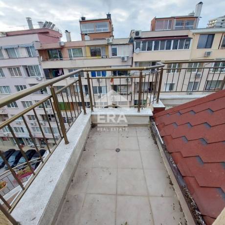 Тристаен апартамент за продажба в кв. Базар Левски, Варна