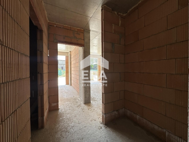 Двустаен апартамент за продажба в кв. Трошево, Варна