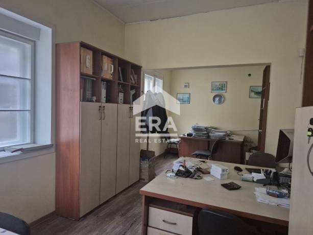 Само в ERA Casa ! Ексклузивно - Продава се промишлен имот с голям потенциал – гр. Сливен, м. „Асеновско дефиле“
