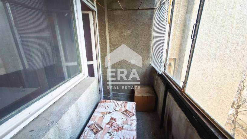 ЕРА ИмотиТе предлага за продажба Тристаен разширен апартамент, Идеален център, гр. Търговище