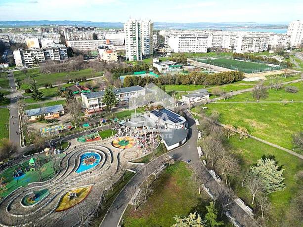 Многостаен апартамент за продажба в кв. Изгрев, Бургас