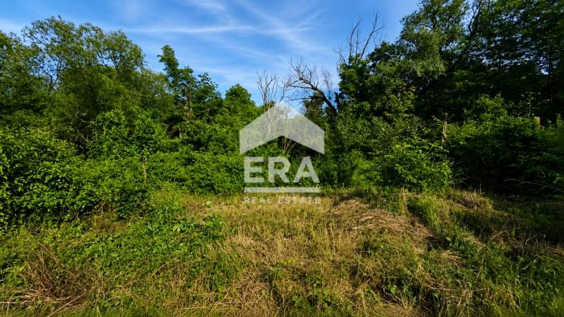 ЕКСКЛУЗИВНО! ЕРА ИмотиТе предлага за продажба Парцел, вилна зона „Драката“, гр. Търговище.