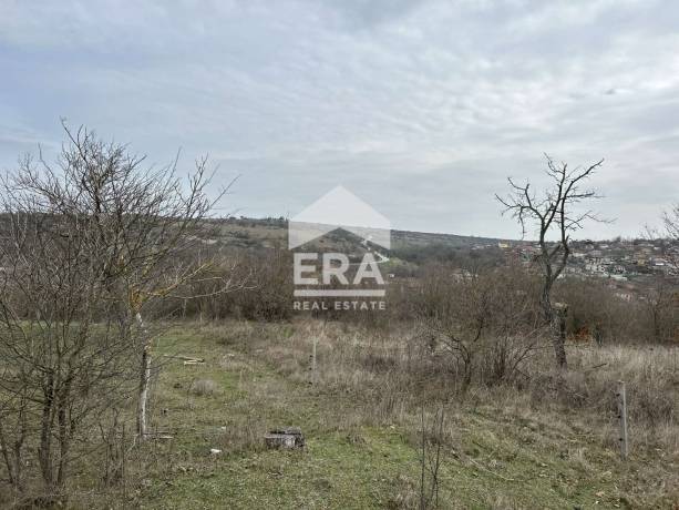 Поземлен имот за продажба с площ 1152 кв.м в село Константиново, област Варна