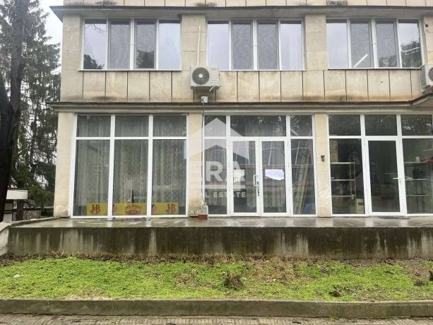 ЕКСКЛУЗИВНО! Магазин под НАЕМ в центъра на с. Пиргово, обл. Русе